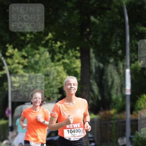 15.06.2025 - REWE Women's Run Jannik Wohlers http://msf.ph/oto/7954922 15.06.2025 08:50:16 Laufen 10490 meine-sportfotos.de