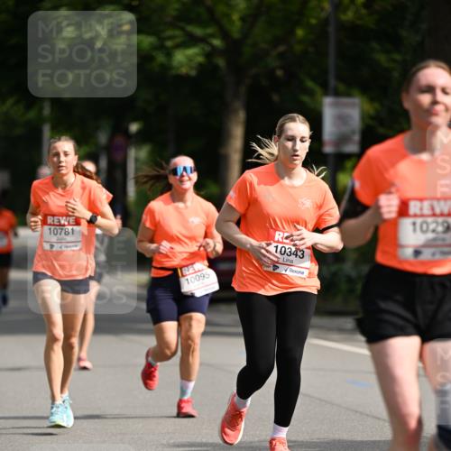 15.06.2025 - REWE Women's Run Dr. Thomas Lammeyer http://msf.ph/oto/7954952 15.06.2025 09:44:53 Laufen 10781, 10095, 10343, 10 meine-sportfotos.de