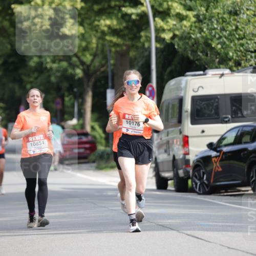 15.06.2025 - REWE Women's Run Jannik Wohlers http://msf.ph/oto/7954980 15.06.2025 08:50:33 Laufen 10853, 10854, 10176 meine-sportfotos.de