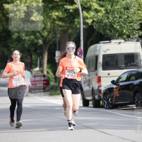 15.06.2025 - REWE Women's Run Jannik Wohlers http://msf.ph/oto/7954981 15.06.2025 08:50:33 Laufen 10853, 10854, 10176 meine-sportfotos.de