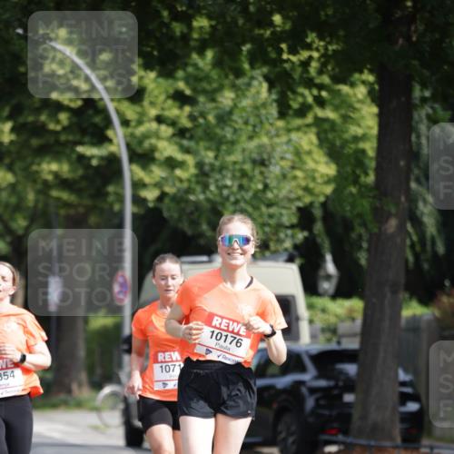 15.06.2025 - REWE Women's Run Jannik Wohlers http://msf.ph/oto/7954996 15.06.2025 08:50:35 Laufen 354, 1071, 10176 meine-sportfotos.de