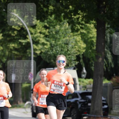 15.06.2025 - REWE Women's Run Jannik Wohlers http://msf.ph/oto/7954998 15.06.2025 08:50:35 Laufen 354, 107, 10176 meine-sportfotos.de
