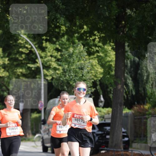 15.06.2025 - REWE Women's Run Jannik Wohlers http://msf.ph/oto/7955005 15.06.2025 08:50:35 Laufen 10854, 10717, 10176 meine-sportfotos.de