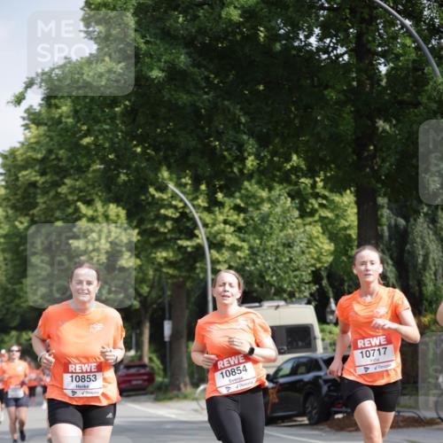 15.06.2025 - REWE Women's Run Jannik Wohlers http://msf.ph/oto/7955029 15.06.2025 08:50:37 Laufen 10853, 4, 10854, 10717 meine-sportfotos.de