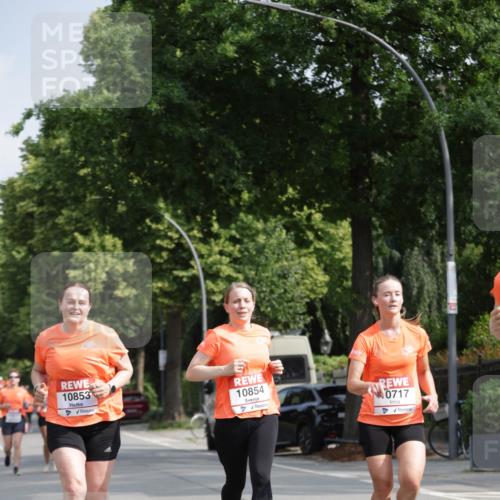 15.06.2025 - REWE Women's Run Jannik Wohlers http://msf.ph/oto/7955038 15.06.2025 08:50:37 Laufen 10853, 10854, 0717 meine-sportfotos.de