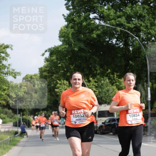 15.06.2025 - REWE Women's Run Jannik Wohlers http://msf.ph/oto/7955066 15.06.2025 08:50:38 Laufen 10853, 10854 meine-sportfotos.de