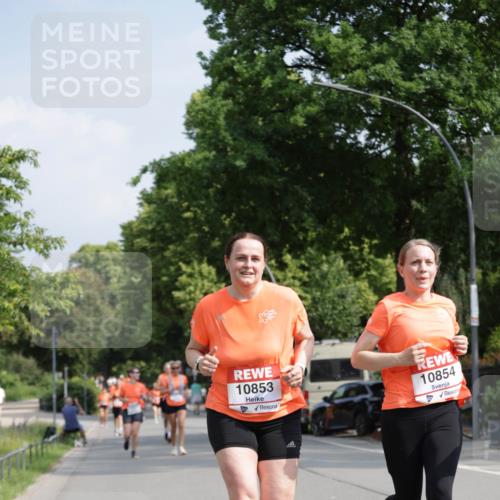 15.06.2025 - REWE Women's Run Jannik Wohlers http://msf.ph/oto/7955068 15.06.2025 08:50:38 Laufen 10853, 10854 meine-sportfotos.de