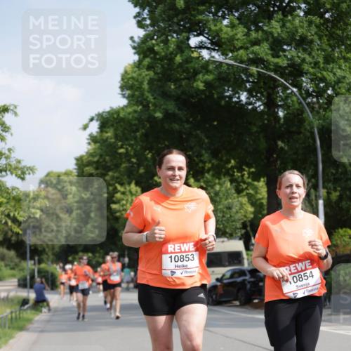 15.06.2025 - REWE Women's Run Jannik Wohlers http://msf.ph/oto/7955073 15.06.2025 08:50:39 Laufen 10853, 0854 meine-sportfotos.de