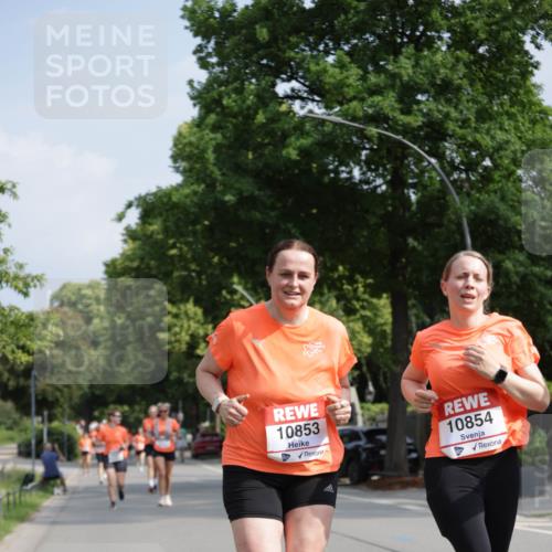 15.06.2025 - REWE Women's Run Jannik Wohlers http://msf.ph/oto/7955082 15.06.2025 08:50:39 Laufen 10853, 10854 meine-sportfotos.de