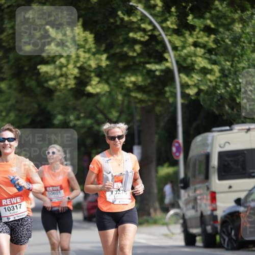 15.06.2025 - REWE Women's Run Jannik Wohlers http://msf.ph/oto/7955102 15.06.2025 08:50:42 Laufen 10601, 10317 meine-sportfotos.de