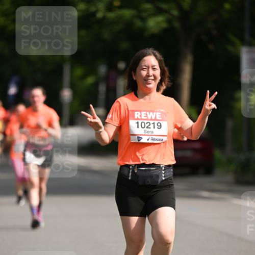 15.06.2025 - REWE Women's Run Dr. Thomas Lammeyer http://msf.ph/oto/7955135 15.06.2025 09:45:15 Laufen 10219 meine-sportfotos.de