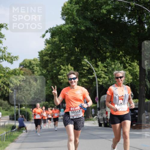 15.06.2025 - REWE Women's Run Jannik Wohlers http://msf.ph/oto/7955171 15.06.2025 08:50:45 Laufen 10317, 10270 meine-sportfotos.de