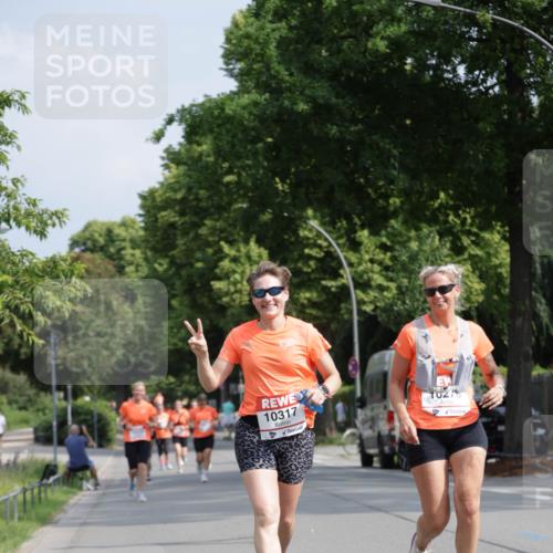 15.06.2025 - REWE Women's Run Jannik Wohlers http://msf.ph/oto/7955172 15.06.2025 08:50:45 Laufen 10317, 102 meine-sportfotos.de