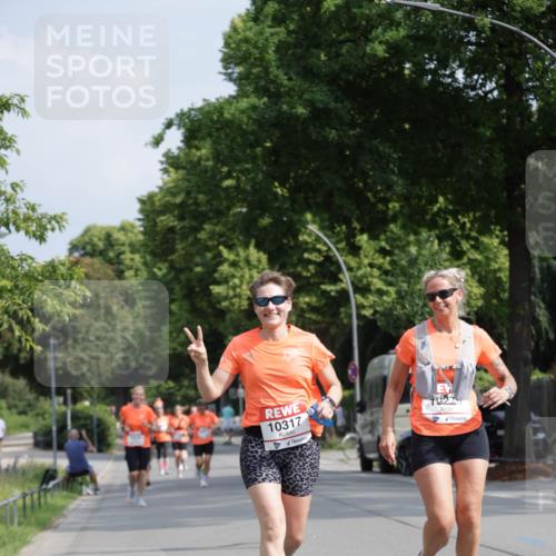 15.06.2025 - REWE Women's Run Jannik Wohlers http://msf.ph/oto/7955174 15.06.2025 08:50:45 Laufen 10317 meine-sportfotos.de