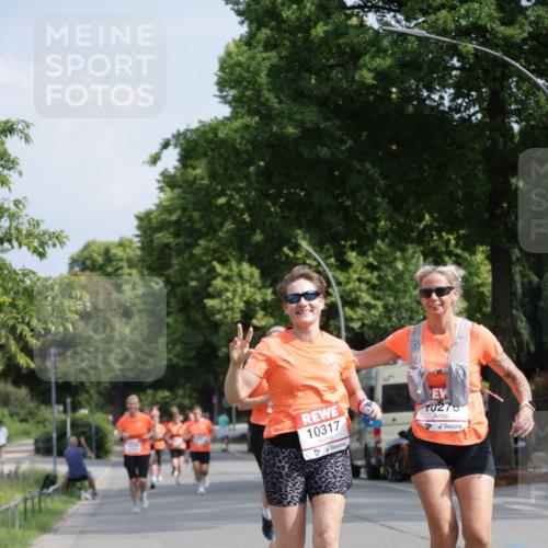 15.06.2025 - REWE Women's Run Jannik Wohlers http://msf.ph/oto/7955186 15.06.2025 08:50:45 Laufen 10317, 70270 meine-sportfotos.de