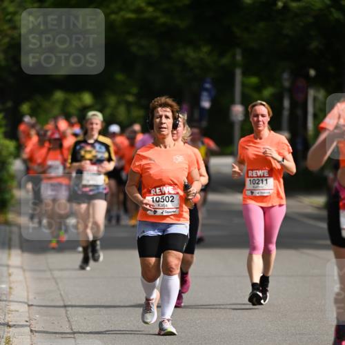 15.06.2025 - REWE Women's Run Dr. Thomas Lammeyer http://msf.ph/oto/7955196 15.06.2025 09:45:19 Laufen 10502, 10211 meine-sportfotos.de