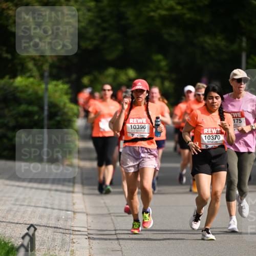 15.06.2025 - REWE Women's Run Dr. Thomas Lammeyer http://msf.ph/oto/7955276 15.06.2025 09:45:25 Laufen 10396, 10370, 175 meine-sportfotos.de