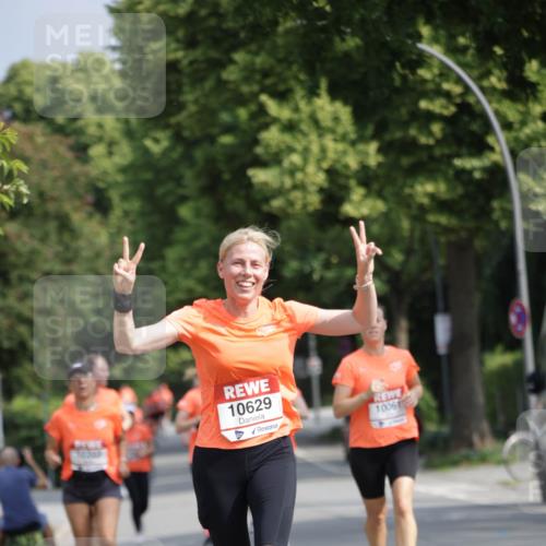 15.06.2025 - REWE Women's Run Jannik Wohlers http://msf.ph/oto/7955285 15.06.2025 08:50:50 Laufen 10629, 10061 meine-sportfotos.de