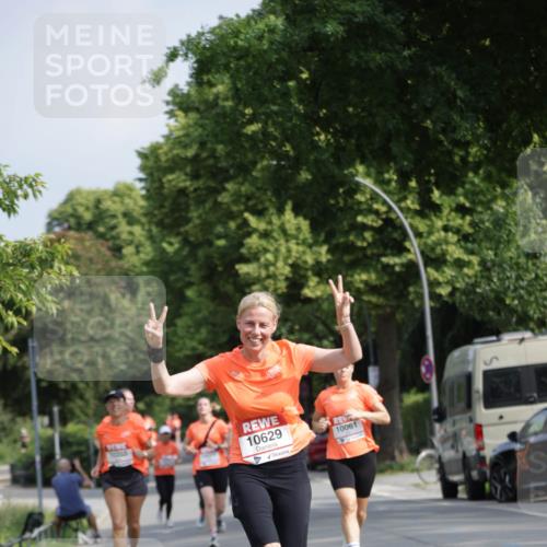 15.06.2025 - REWE Women's Run Jannik Wohlers http://msf.ph/oto/7955300 15.06.2025 08:50:51 Laufen 10203, 10629, 10061 meine-sportfotos.de