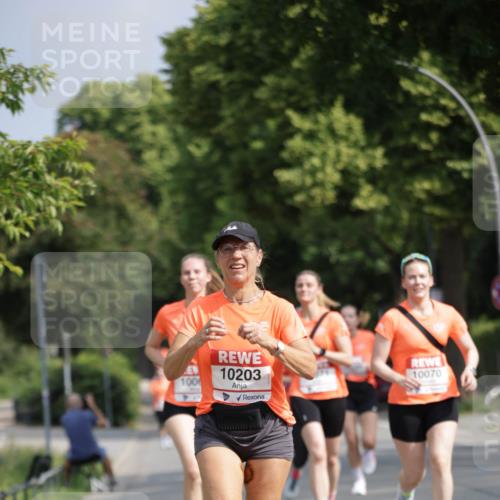 15.06.2025 - REWE Women's Run Jannik Wohlers http://msf.ph/oto/7955381 15.06.2025 08:50:54 Laufen 100, 10203, 10070 meine-sportfotos.de