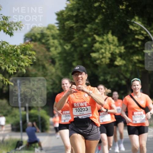 15.06.2025 - REWE Women's Run Jannik Wohlers http://msf.ph/oto/7955387 15.06.2025 08:50:55 Laufen 10203, 1006, 100, 1, 10070 meine-sportfotos.de