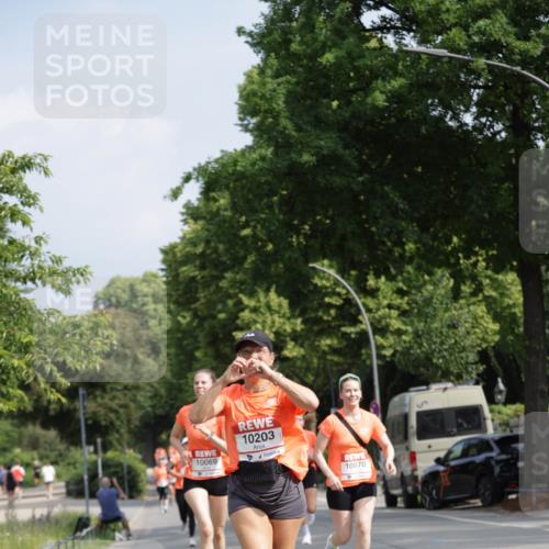 15.06.2025 - REWE Women's Run Jannik Wohlers http://msf.ph/oto/7955396 15.06.2025 08:50:55 Laufen 10203, 10069, 10070 meine-sportfotos.de