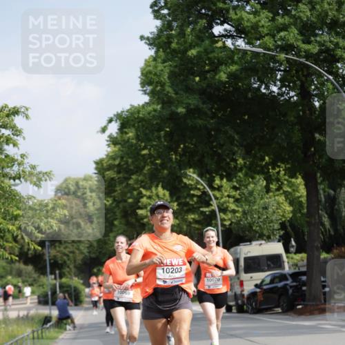 15.06.2025 - REWE Women's Run Jannik Wohlers http://msf.ph/oto/7955404 15.06.2025 08:50:55 Laufen 10203 meine-sportfotos.de