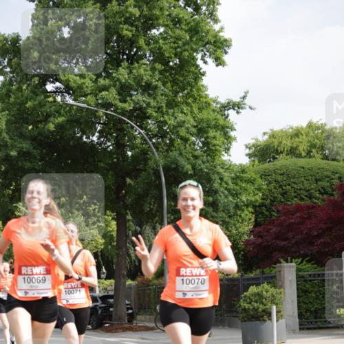 15.06.2025 - REWE Women's Run Jannik Wohlers http://msf.ph/oto/7955455 15.06.2025 08:50:58 Laufen 10069, 10071, 10070 meine-sportfotos.de