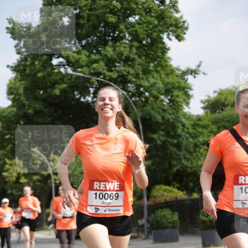 15.06.2025 - REWE Women's Run Jannik Wohlers http://msf.ph/oto/7955476 15.06.2025 08:50:59 Laufen 10069, 10 meine-sportfotos.de