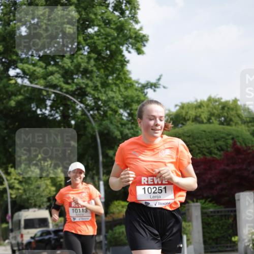 15.06.2025 - REWE Women's Run Jannik Wohlers http://msf.ph/oto/7955555 15.06.2025 08:51:03 Laufen 10113, 10251 meine-sportfotos.de
