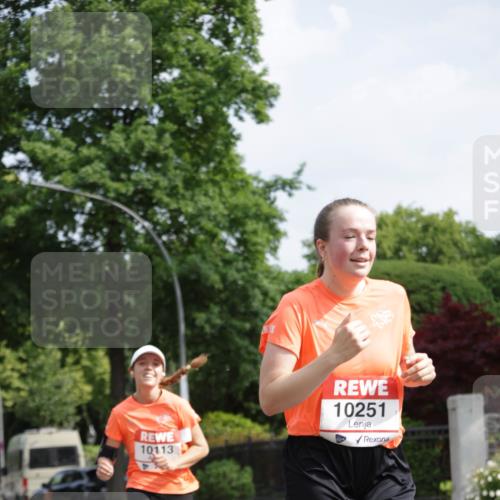 15.06.2025 - REWE Women's Run Jannik Wohlers http://msf.ph/oto/7955564 15.06.2025 08:51:03 Laufen 10113, 10251, 27 meine-sportfotos.de