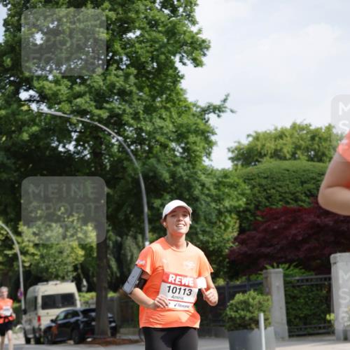 15.06.2025 - REWE Women's Run Jannik Wohlers http://msf.ph/oto/7955570 15.06.2025 08:51:03 Laufen 10113 meine-sportfotos.de