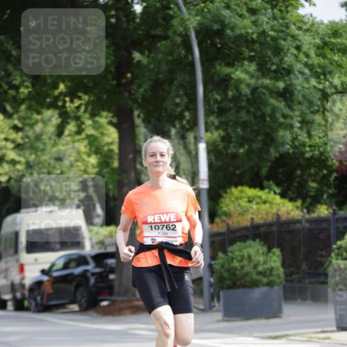 15.06.2025 - REWE Women's Run Jannik Wohlers http://msf.ph/oto/7955606 15.06.2025 08:51:08 Laufen 10762 meine-sportfotos.de