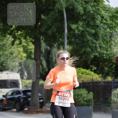 15.06.2025 - REWE Women's Run Jannik Wohlers http://msf.ph/oto/7955640 15.06.2025 08:51:15 Laufen 10319 meine-sportfotos.de