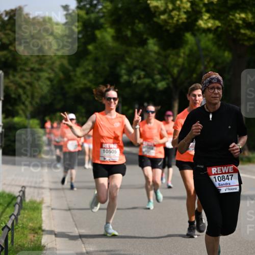 15.06.2025 - REWE Women's Run Dr. Thomas Lammeyer http://msf.ph/oto/7955659 15.06.2025 09:45:50 Laufen 10505, 10847 meine-sportfotos.de