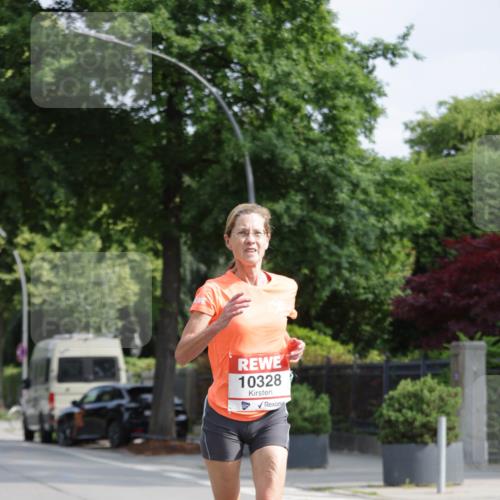 15.06.2025 - REWE Women's Run Jannik Wohlers http://msf.ph/oto/7955736 15.06.2025 08:51:18 Laufen 10328 meine-sportfotos.de