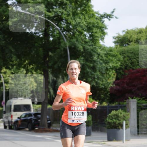 15.06.2025 - REWE Women's Run Jannik Wohlers http://msf.ph/oto/7955744 15.06.2025 08:51:18 Laufen 10328 meine-sportfotos.de