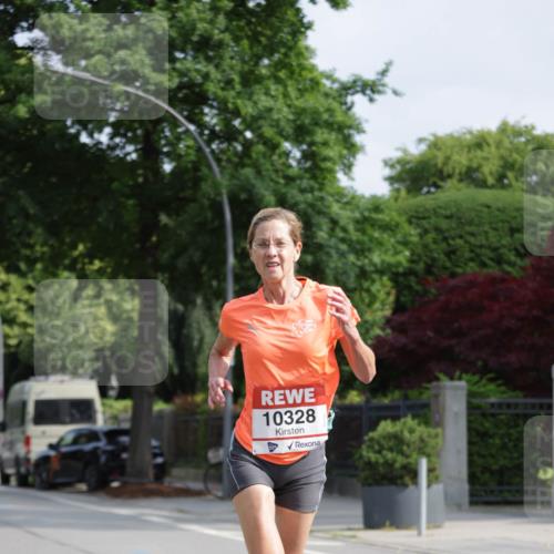 15.06.2025 - REWE Women's Run Jannik Wohlers http://msf.ph/oto/7955751 15.06.2025 08:51:19 Laufen 10328 meine-sportfotos.de