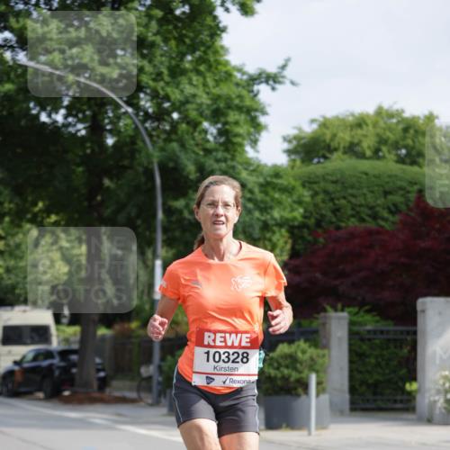15.06.2025 - REWE Women's Run Jannik Wohlers http://msf.ph/oto/7955756 15.06.2025 08:51:19 Laufen 10328 meine-sportfotos.de