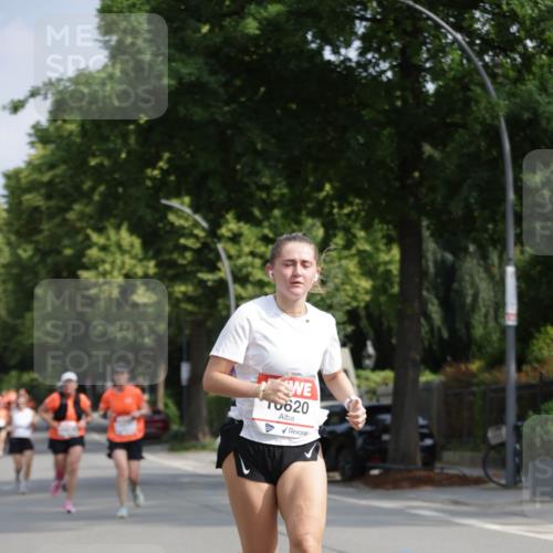 15.06.2025 - REWE Women's Run Jannik Wohlers http://msf.ph/oto/7955778 15.06.2025 08:51:20 Laufen 620 meine-sportfotos.de