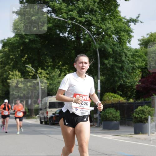 15.06.2025 - REWE Women's Run Jannik Wohlers http://msf.ph/oto/7955811 15.06.2025 08:51:21 Laufen 620 meine-sportfotos.de