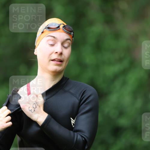 15.06.2025 - 7 Türme Triathlon Michael Strokosch http://msf.ph/oto/7955928 15.06.2025 12:34:33 Schwimmen 352, 359, 403, 482, 535, 547, 576 meine-sportfotos.de