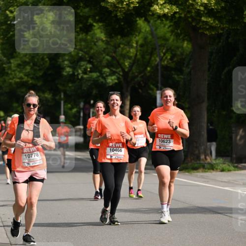 15.06.2025 - REWE Women's Run Dr. Thomas Lammeyer http://msf.ph/oto/7955937 15.06.2025 09:46:10 Laufen 10778, 10466, 10623 meine-sportfotos.de