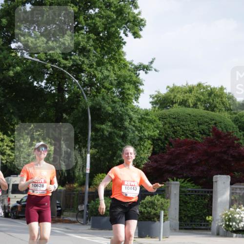 15.06.2025 - REWE Women's Run Jannik Wohlers http://msf.ph/oto/7955955 15.06.2025 08:51:29 Laufen 10628, 10443 meine-sportfotos.de