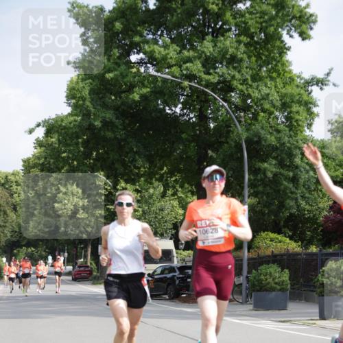 15.06.2025 - REWE Women's Run Jannik Wohlers http://msf.ph/oto/7955958 15.06.2025 08:51:30 Laufen 10628 meine-sportfotos.de