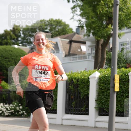 15.06.2025 - REWE Women's Run Jannik Wohlers http://msf.ph/oto/7955968 15.06.2025 08:51:31 Laufen 10443 meine-sportfotos.de