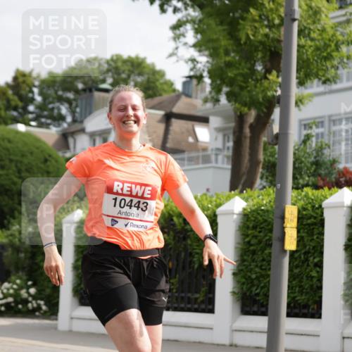 15.06.2025 - REWE Women's Run Jannik Wohlers http://msf.ph/oto/7955974 15.06.2025 08:51:31 Laufen 10443 meine-sportfotos.de