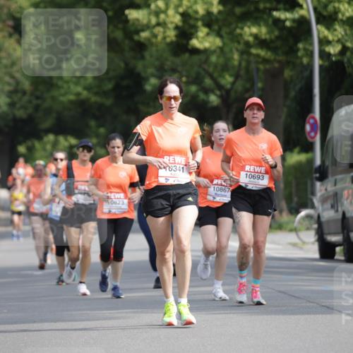 15.06.2025 - REWE Women's Run Jannik Wohlers http://msf.ph/oto/7956010 15.06.2025 08:51:39 Laufen 10123, 0823, 0341, 10867, 10693 meine-sportfotos.de