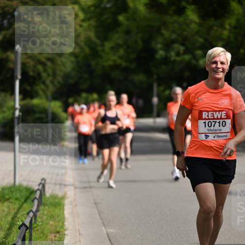 15.06.2025 - REWE Women's Run Dr. Thomas Lammeyer http://msf.ph/oto/7956019 15.06.2025 09:46:14 Laufen 10710 meine-sportfotos.de