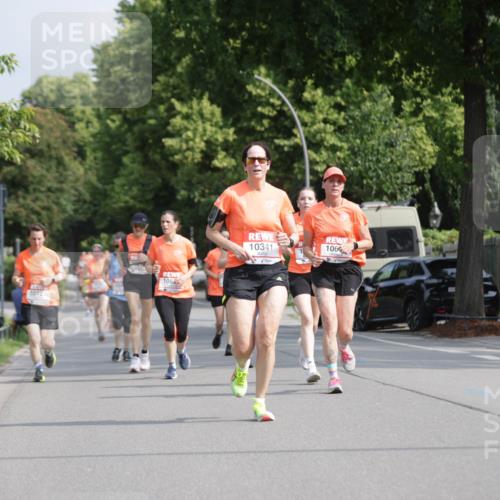 15.06.2025 - REWE Women's Run Jannik Wohlers http://msf.ph/oto/7956077 15.06.2025 08:51:41 Laufen 10123, 1082, 10341, 106 meine-sportfotos.de